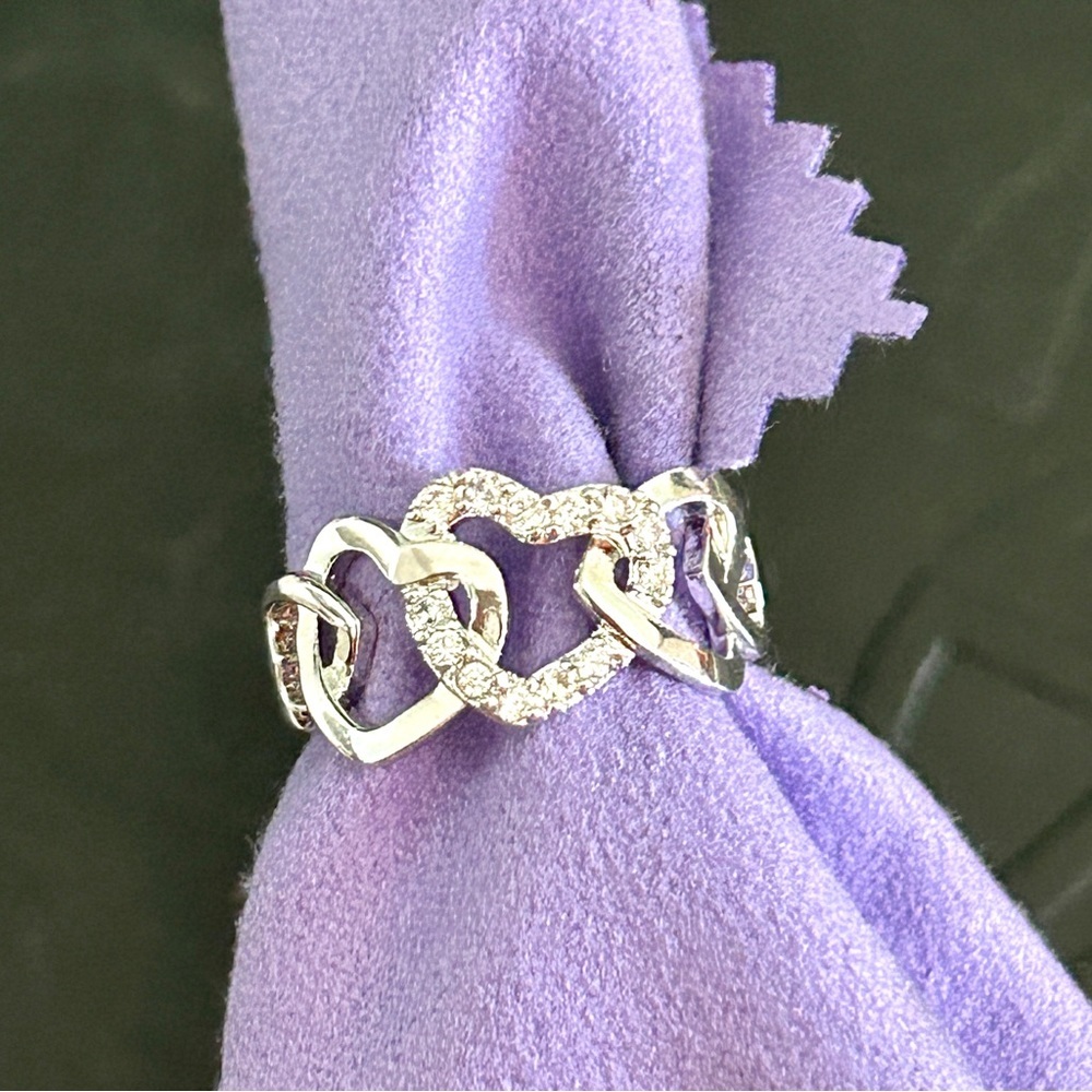 NWT String of Hearts Ring